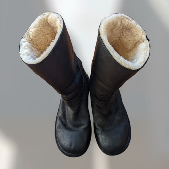 UGG Kensington Leather Biker Boot - Picture 4 of 6